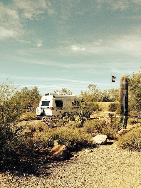 An RV Camper in the Hot Arizona Desert